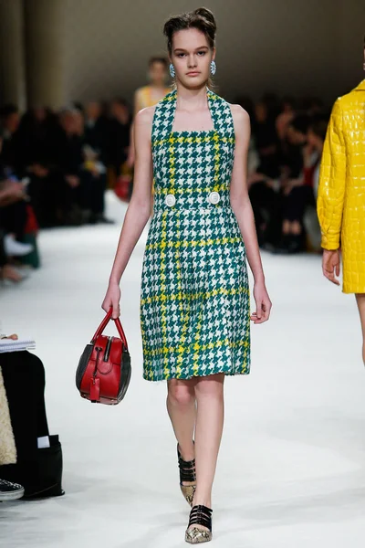 Look 23